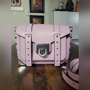 MICHAEL Michael Kors Manhattan Small Messenger Bag. Color: Pale Lilac